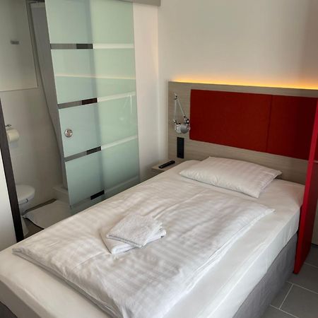 Pension Wob Wolfsburg Esterno foto