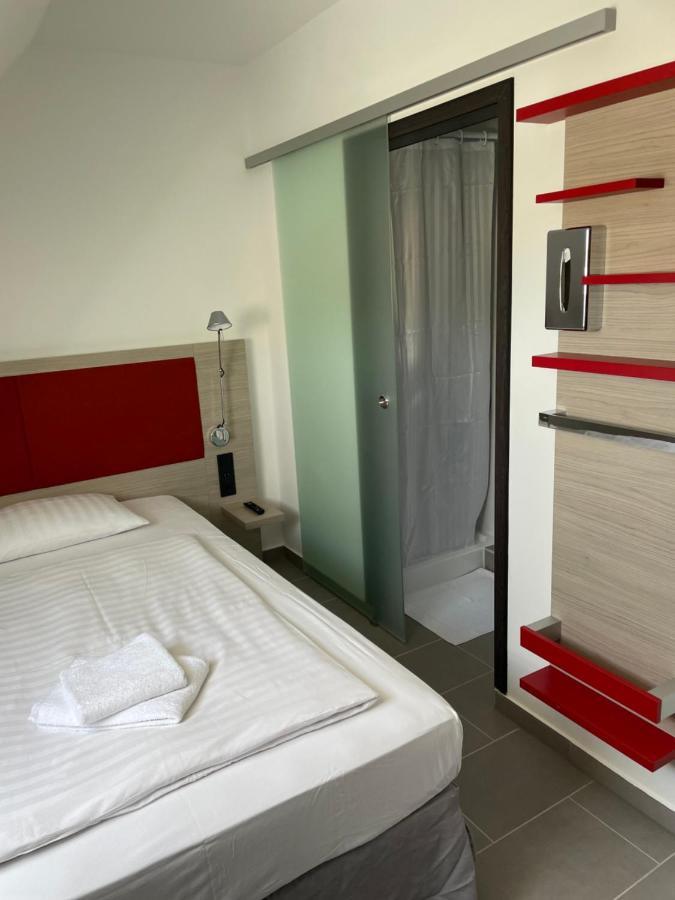 Pension Wob Wolfsburg Esterno foto