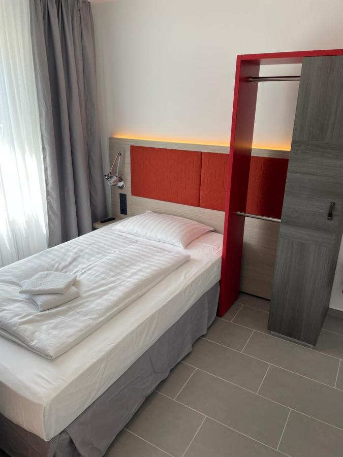 Pension Wob Wolfsburg Esterno foto